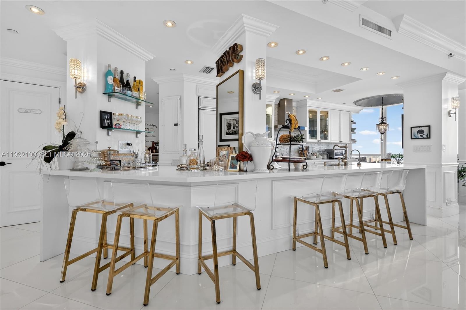 1000 ISL BLVD WILLIAMS IS - Residential