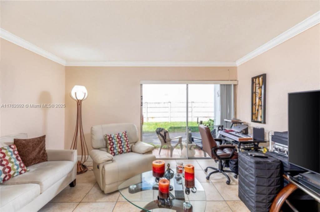 SUNSET PALMS WEST CONDO - Residential