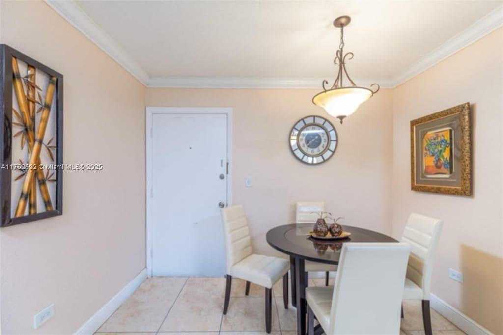 SUNSET PALMS WEST CONDO - Residential