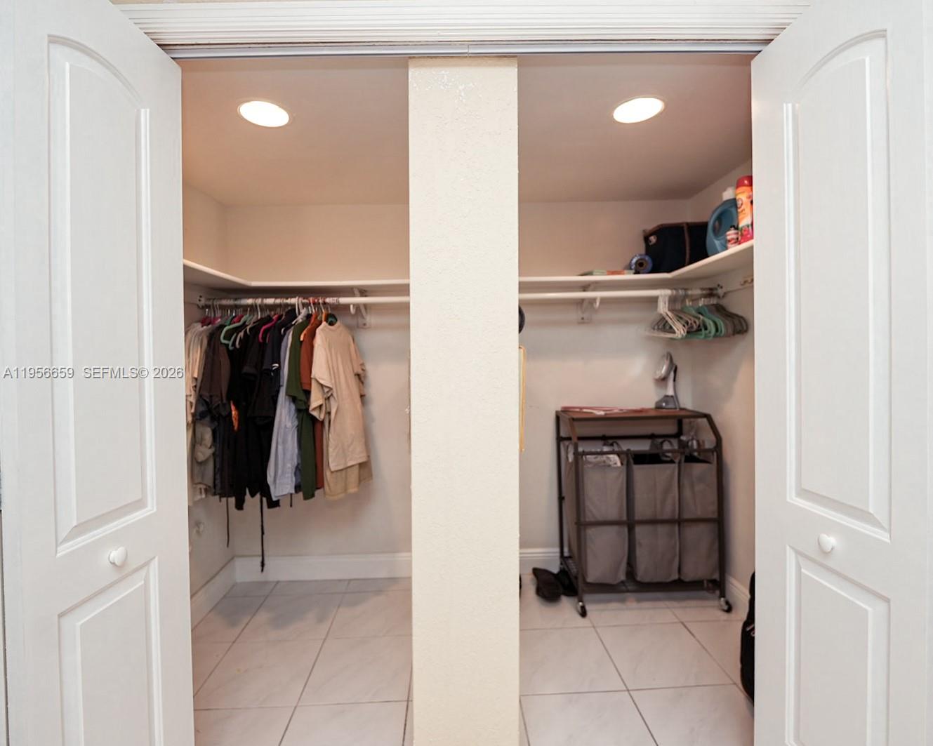 NORMANDY SH YACHT & CO CL - Residential Lease