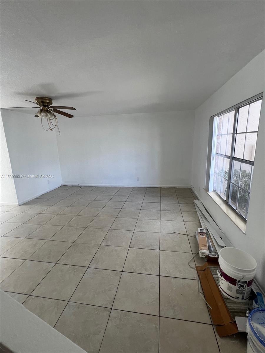 CROSS BRIAR 1 CONDO - Residential Lease