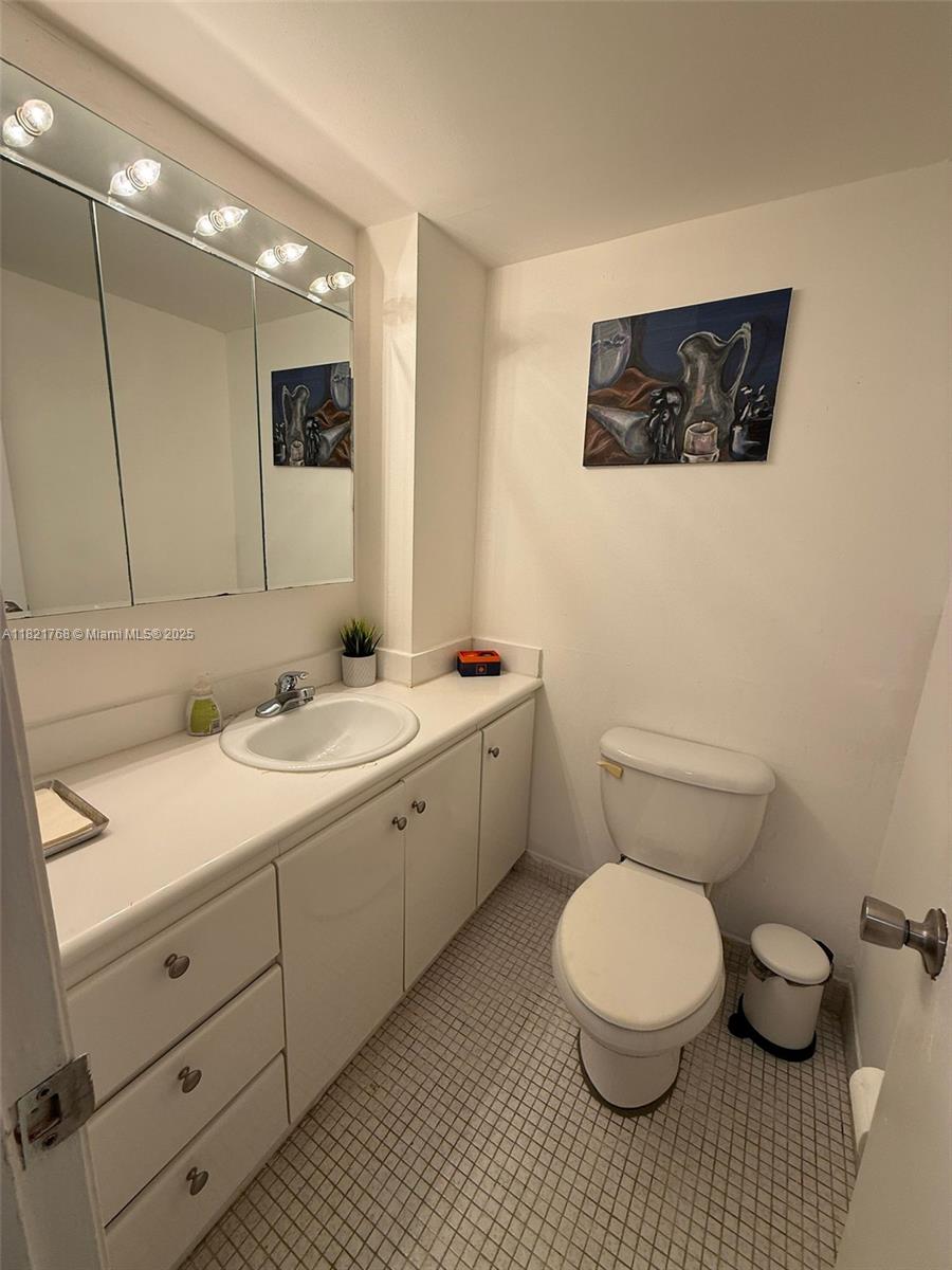 BOSTON PLAZA CONDO - Residential Lease