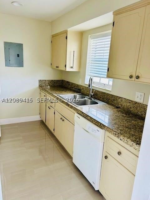 148 Yacht Club Dr 7