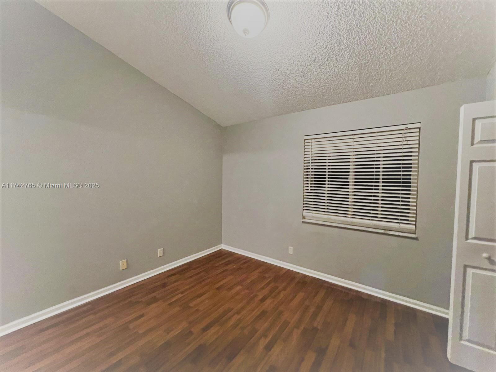 PALMBROOKE TOWNHOMES - Residential Lease