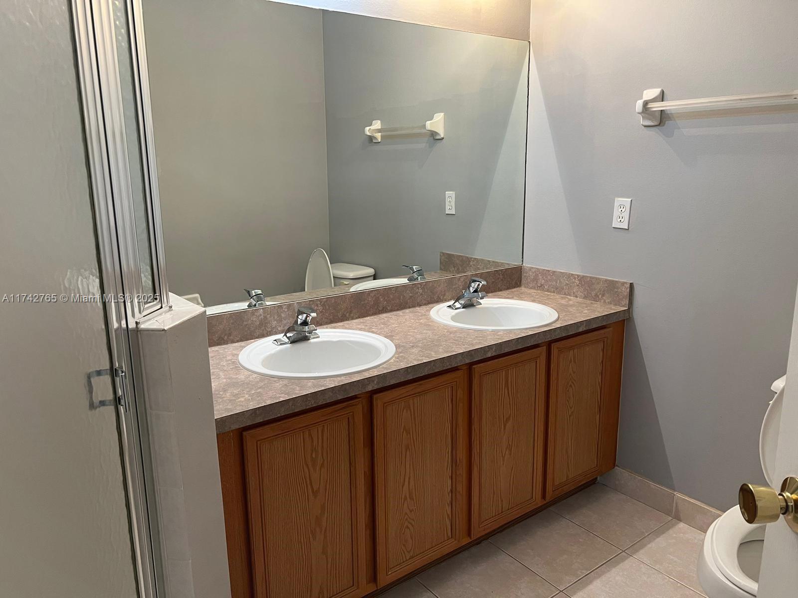 PALMBROOKE TOWNHOMES - Residential Lease