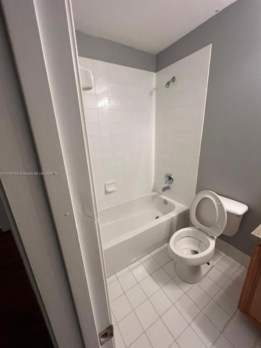 PALMBROOKE TOWNHOMES - Residential Lease