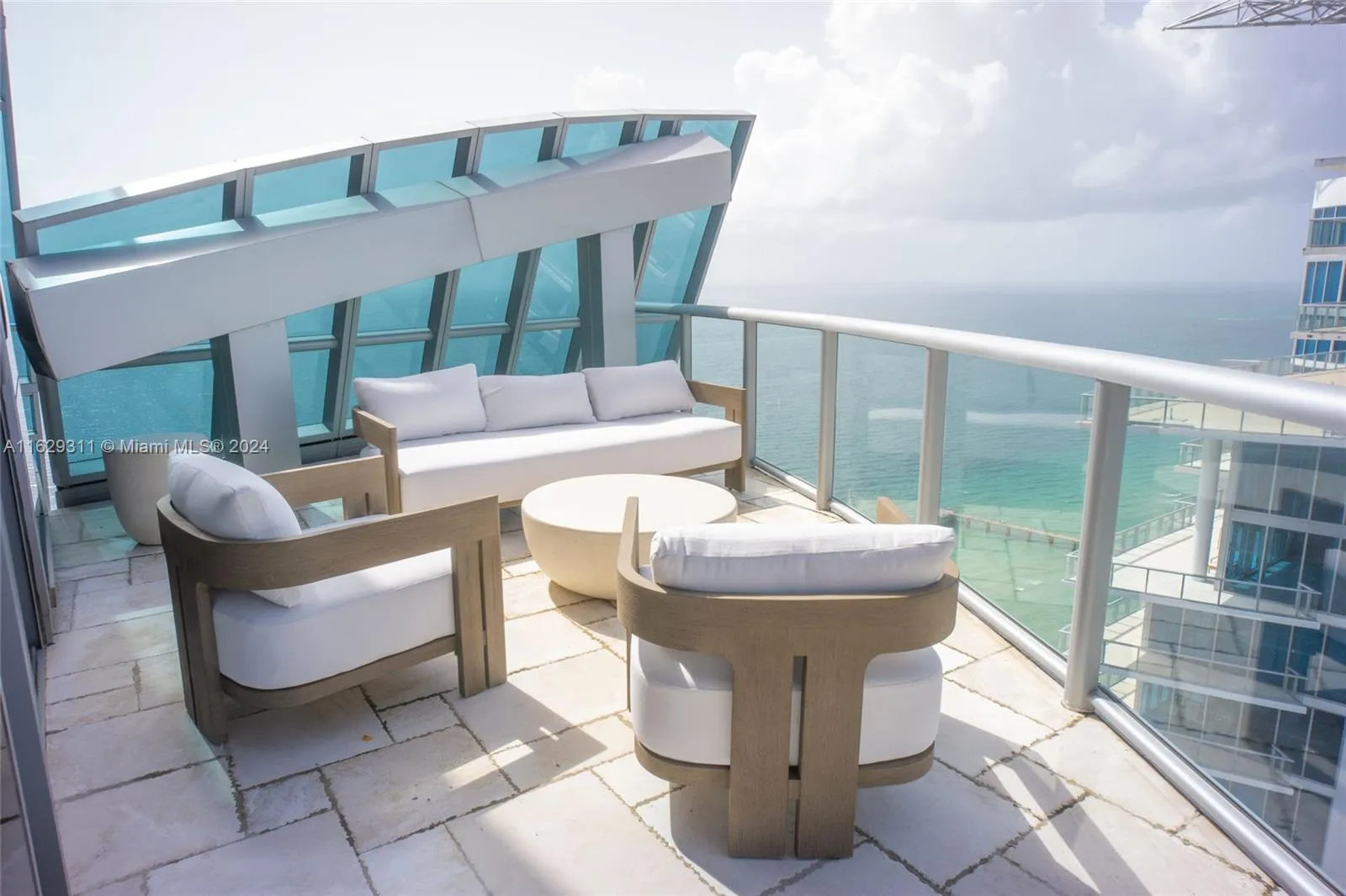 Sunny Isles Beach, Florida 33160, United States, 6 Bedrooms Bedrooms, ,8 BathroomsBathrooms,Residential,Active,51042