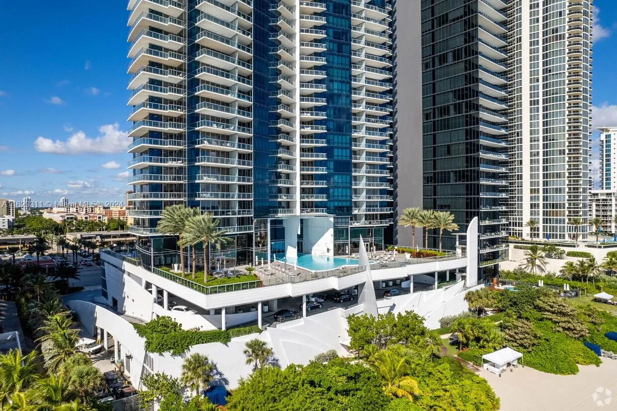 Sunny Isles Beach, Florida 33160, United States, 6 Bedrooms Bedrooms, ,8 BathroomsBathrooms,Residential,Active,51042