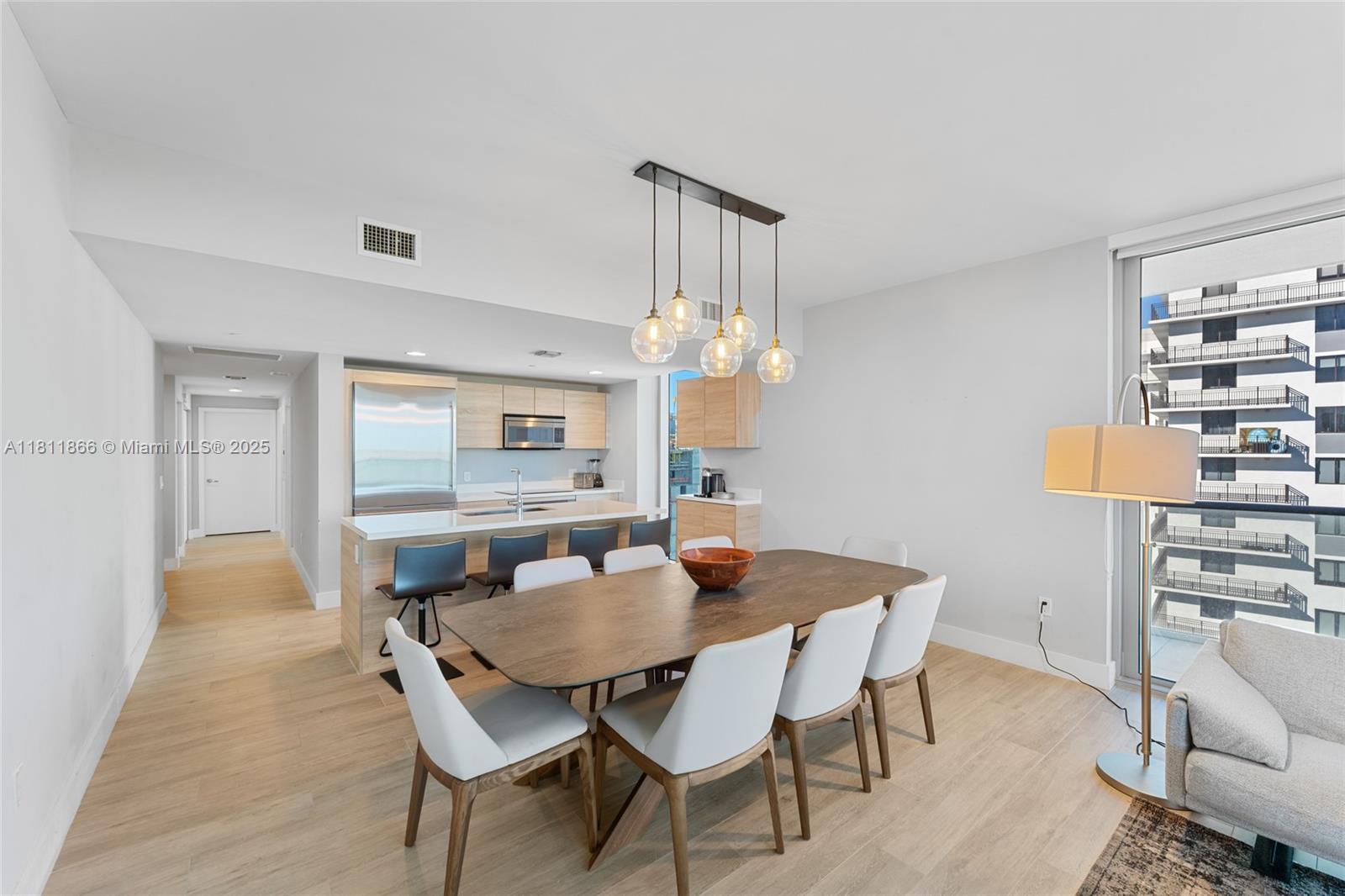 THE HARBOUR NORTH CONDO - Residential
