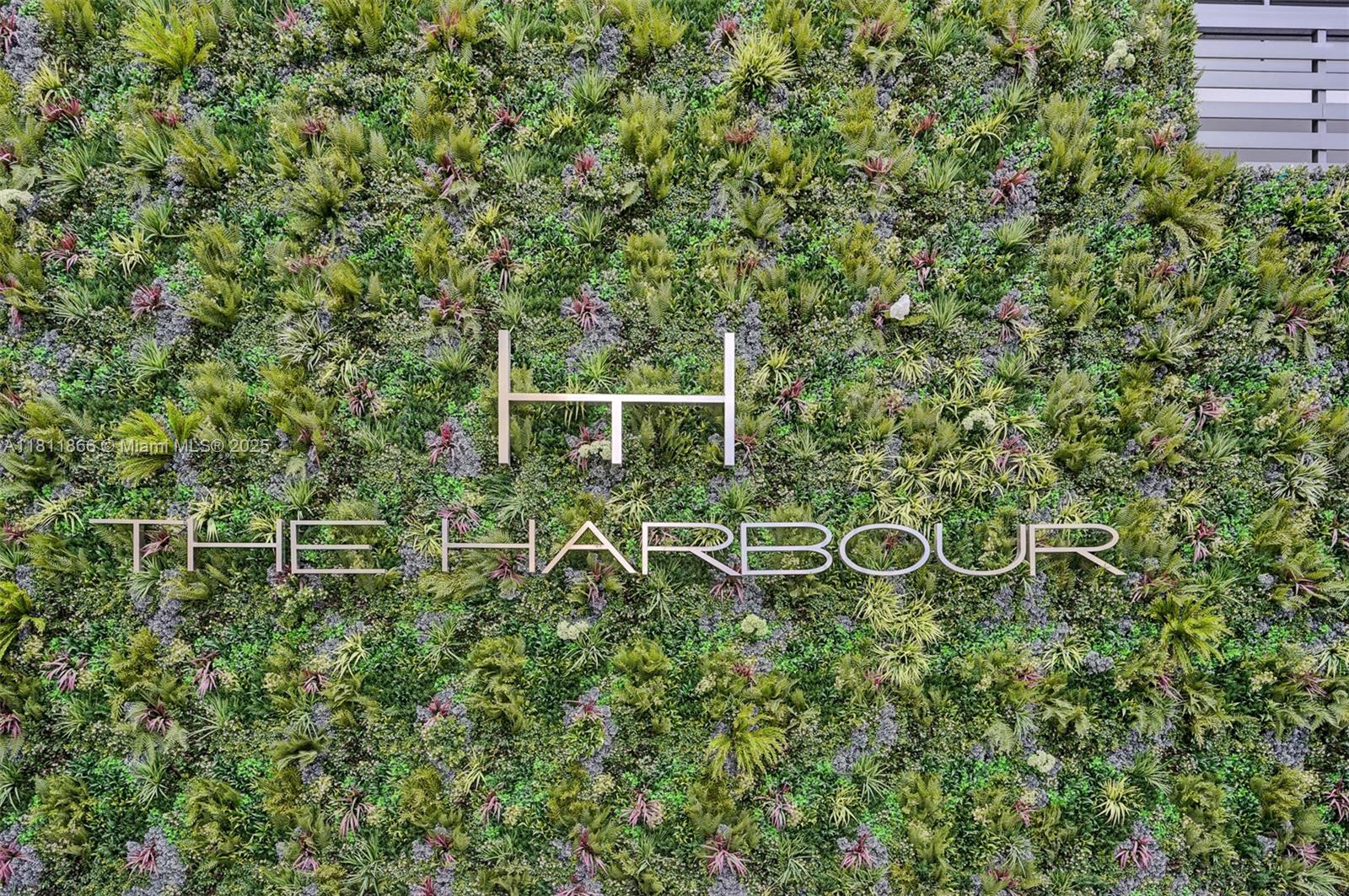 THE HARBOUR NORTH CONDO - Residential