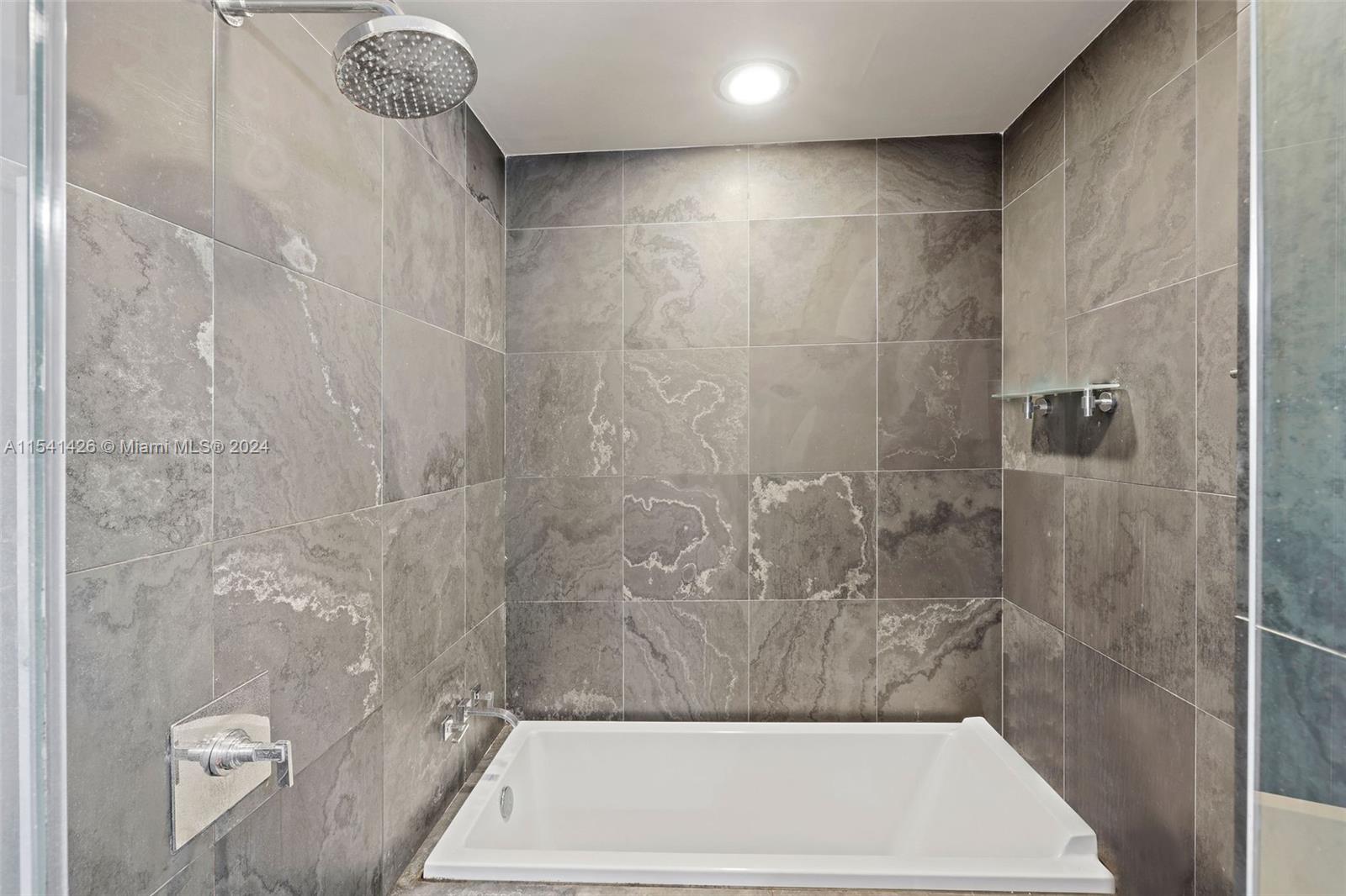 900 BISCAYNE BAY CONDO - Residential