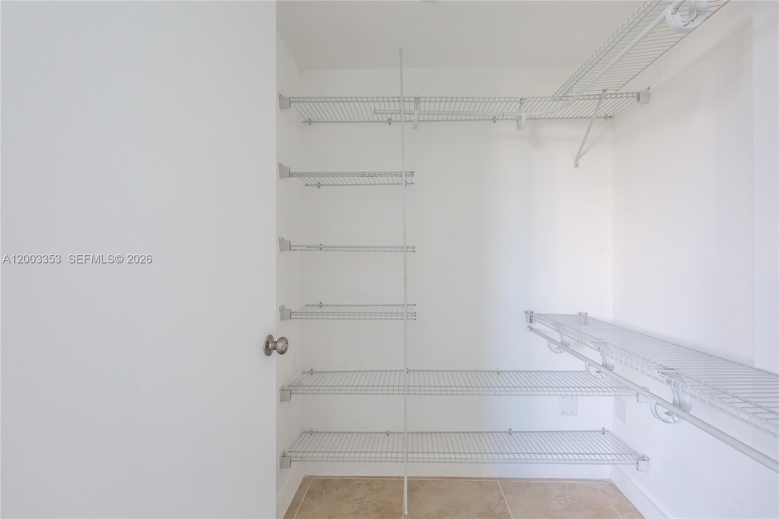 WIND CONDO - Residential Lease