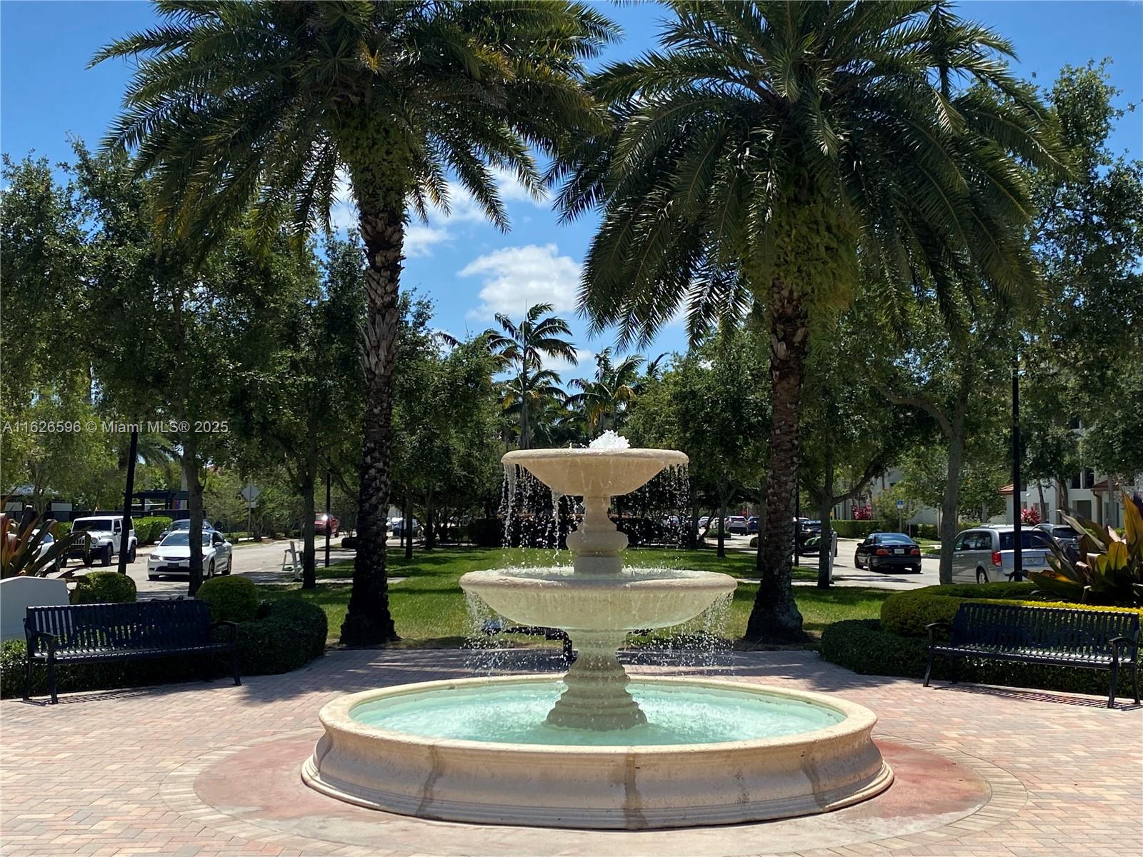 KENDALL COMMONS RESIDENTI - Residential