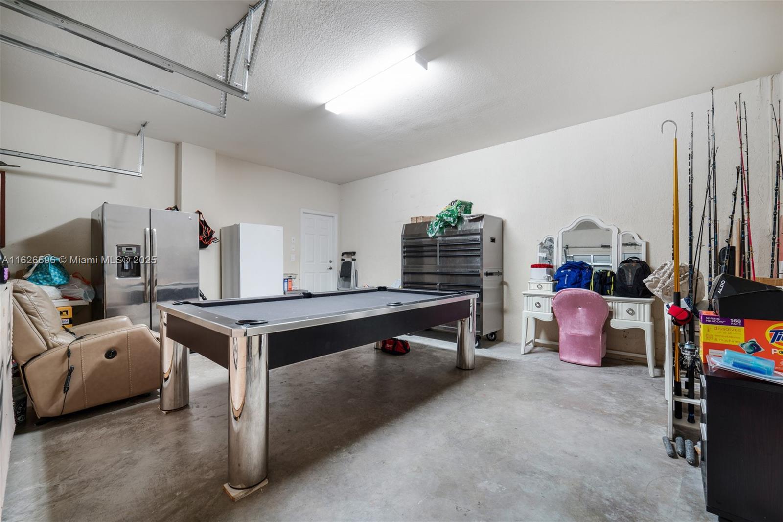 KENDALL COMMONS RESIDENTI - Residential