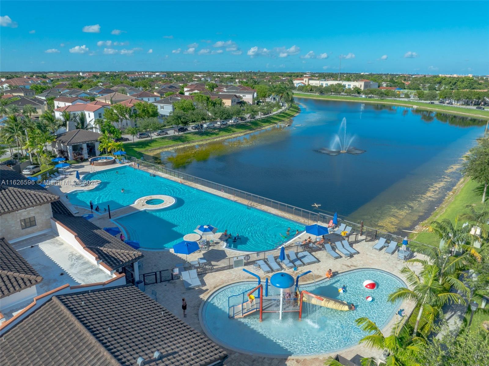 KENDALL COMMONS RESIDENTI - Residential