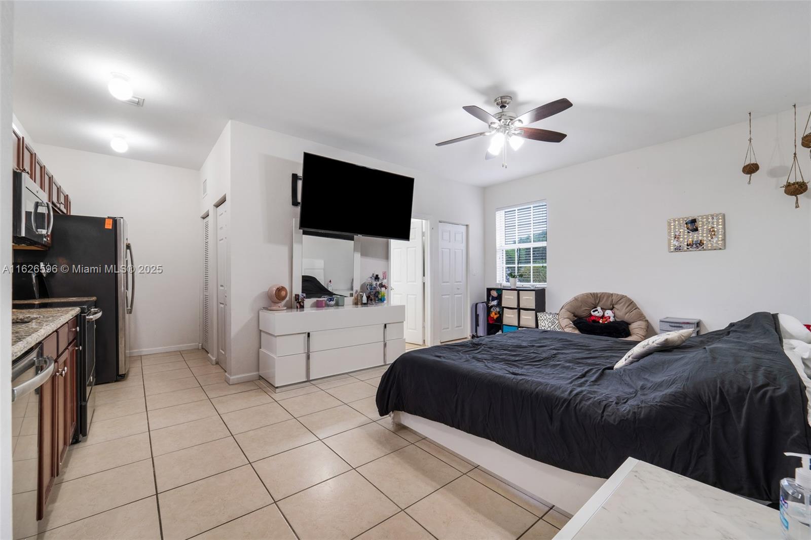 KENDALL COMMONS RESIDENTI - Residential
