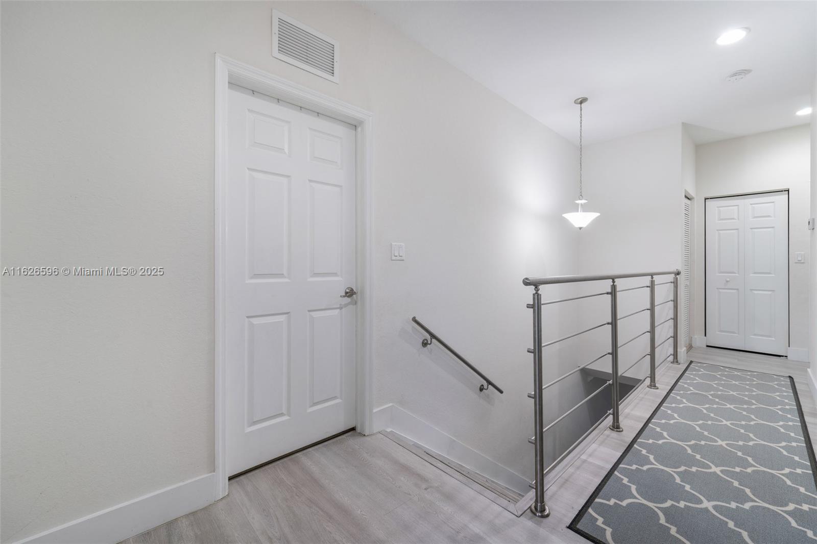 KENDALL COMMONS RESIDENTI - Residential