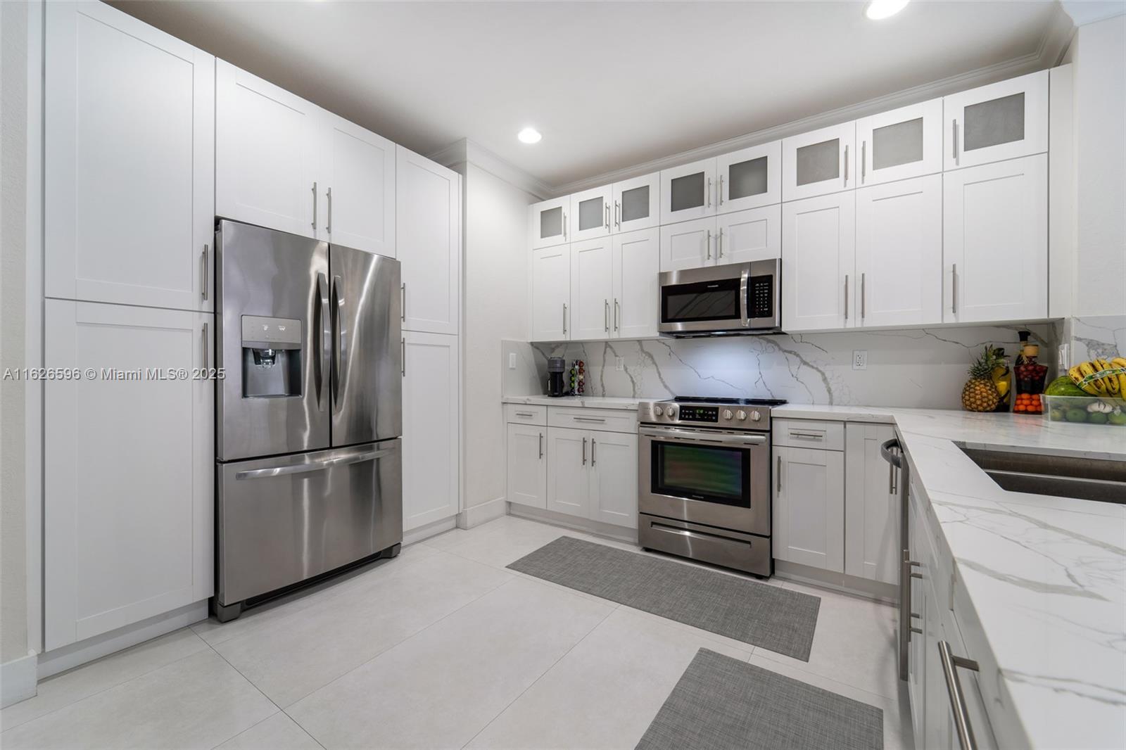 KENDALL COMMONS RESIDENTI - Residential