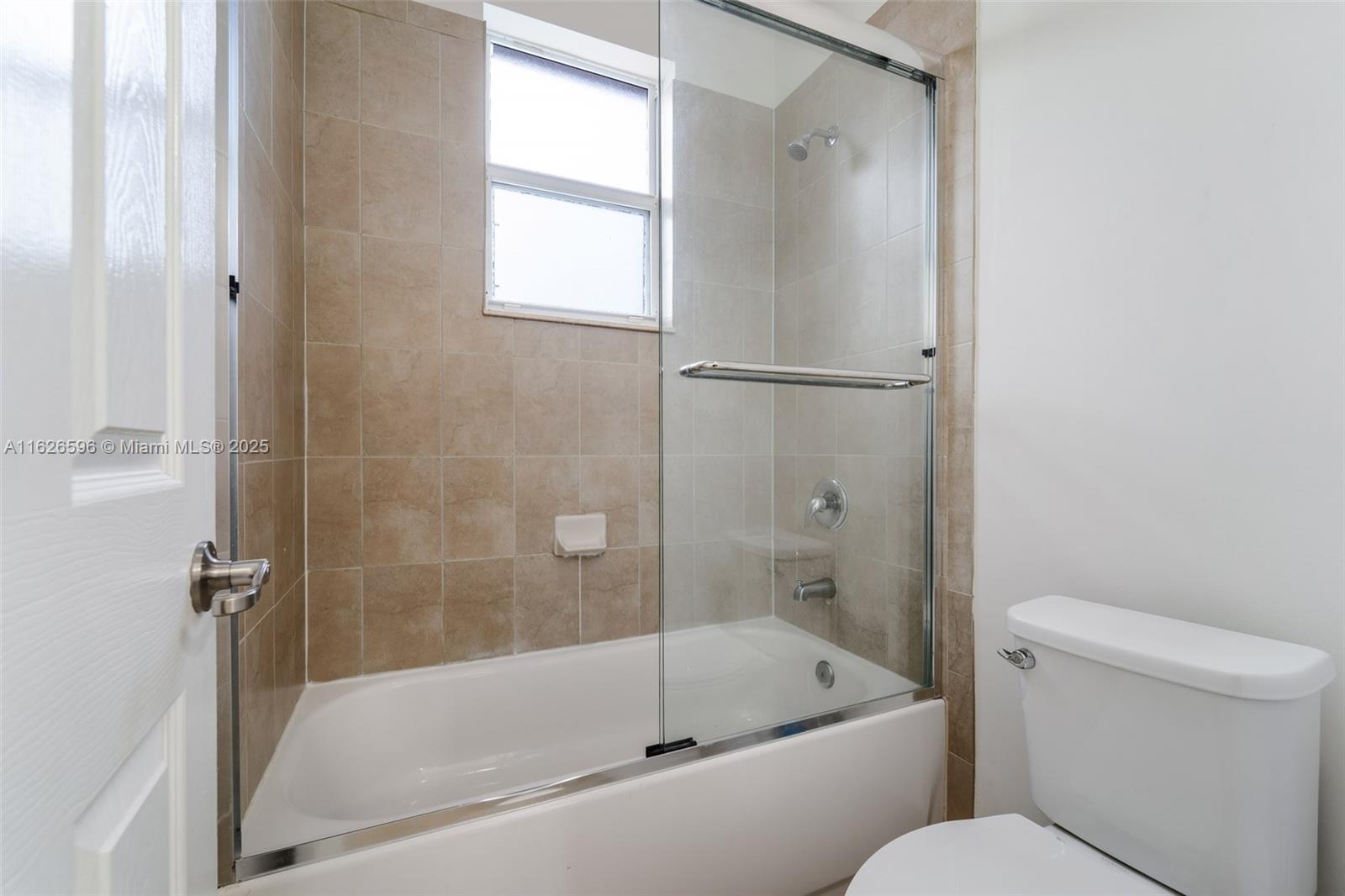 KENDALL COMMONS RESIDENTI - Residential