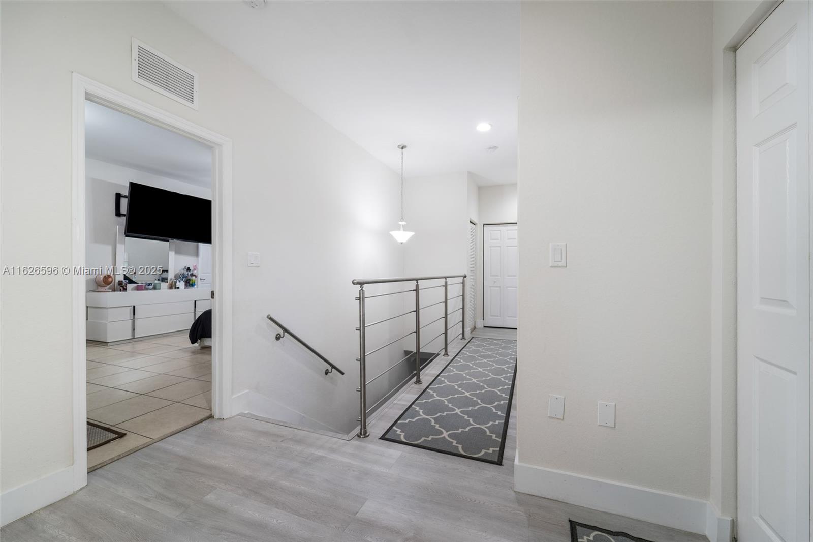 KENDALL COMMONS RESIDENTI - Residential