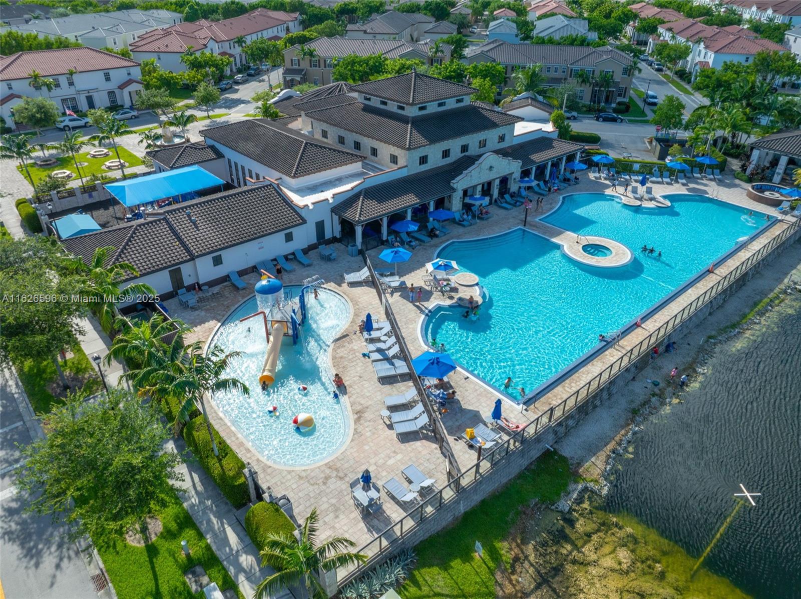 KENDALL COMMONS RESIDENTI - Residential