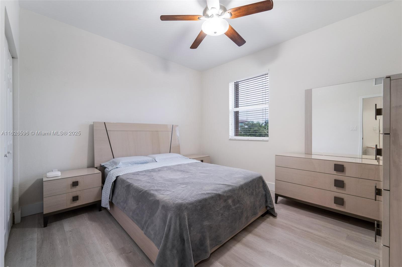KENDALL COMMONS RESIDENTI - Residential