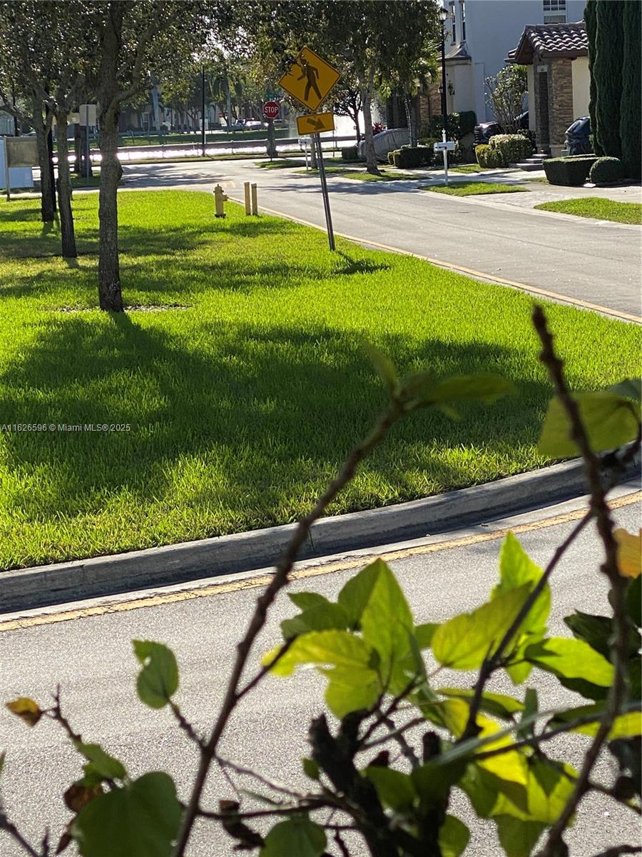 KENDALL COMMONS RESIDENTI - Residential
