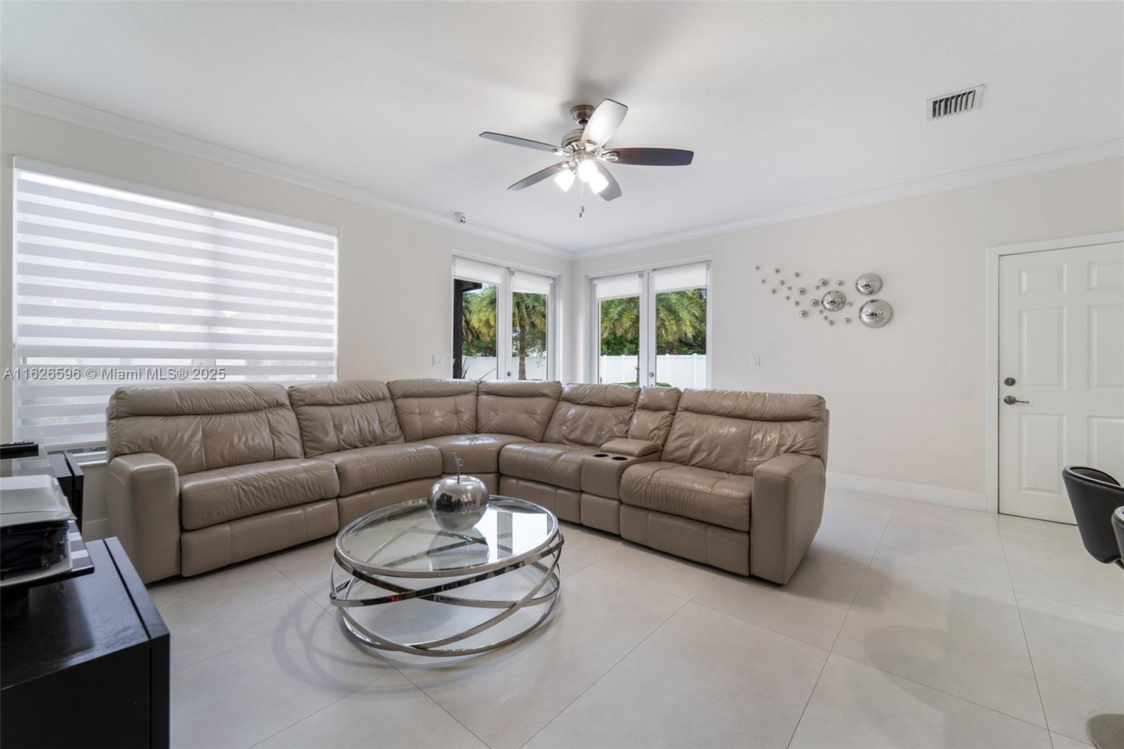 KENDALL COMMONS RESIDENTI - Residential