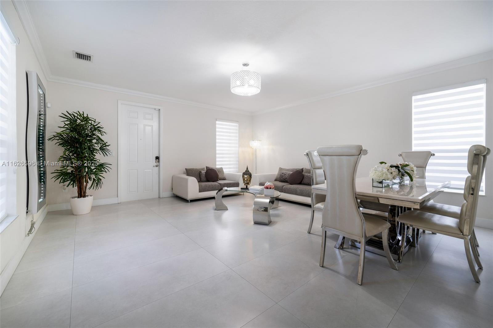 KENDALL COMMONS RESIDENTI - Residential