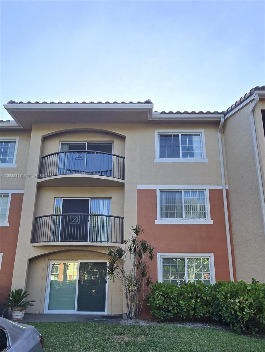 GRAND ISLES CONDO - Residential