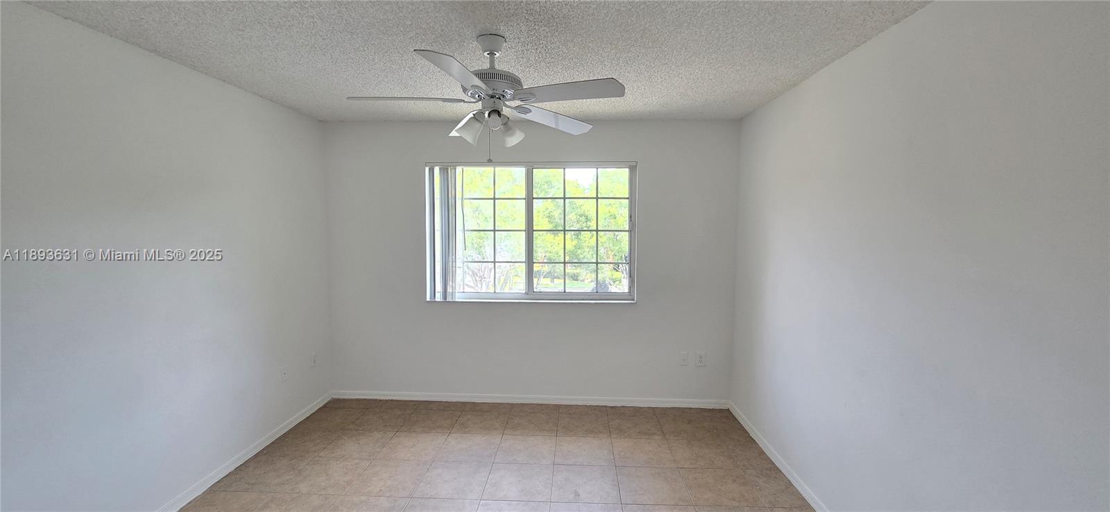 GRAND ISLES CONDO - Residential