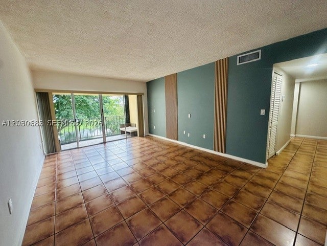8775 Park Blvd 309, Miami FL 33172