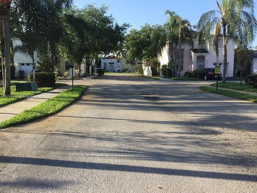 ORANGE TREE VILLAS - Residential
