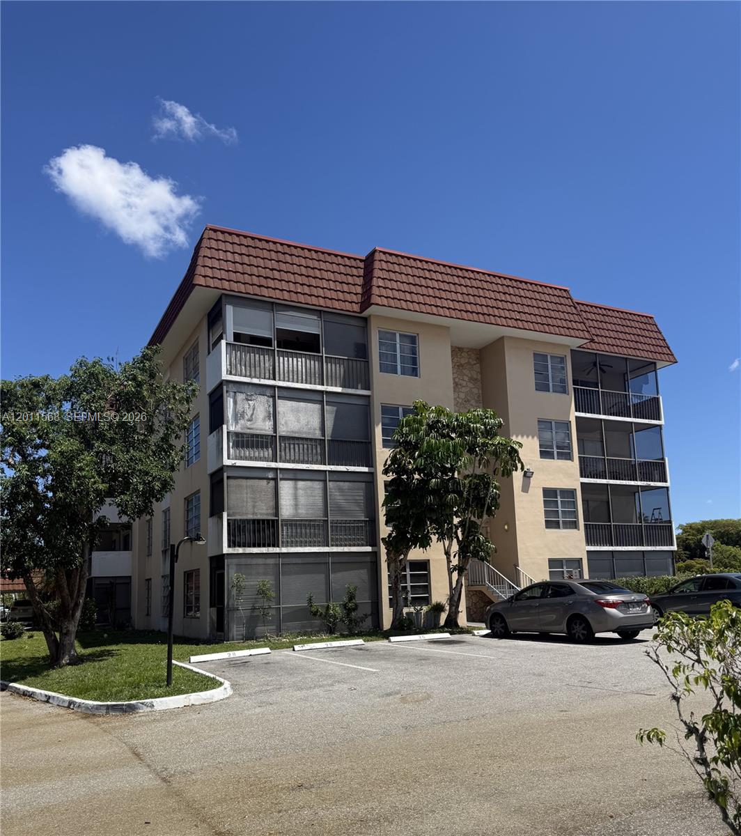 MANORS OF INVERRARY I-6 - Residential