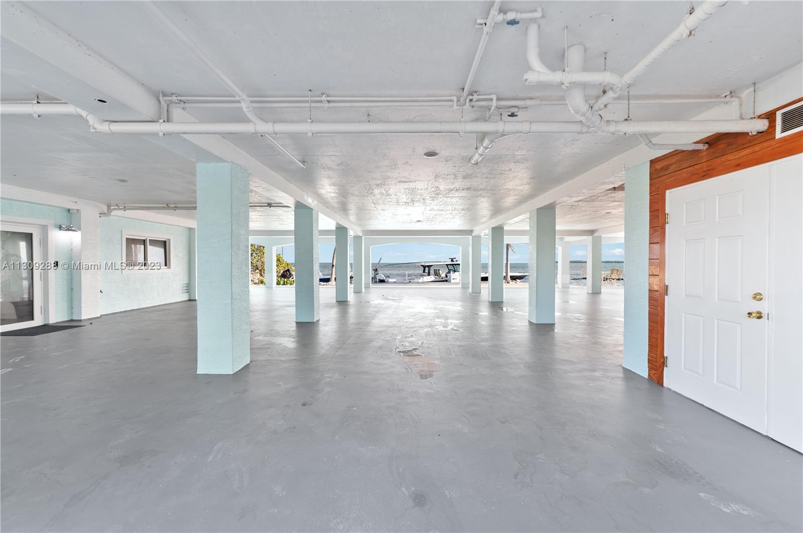 TAVERNIER OCEAN SHORES - Residential