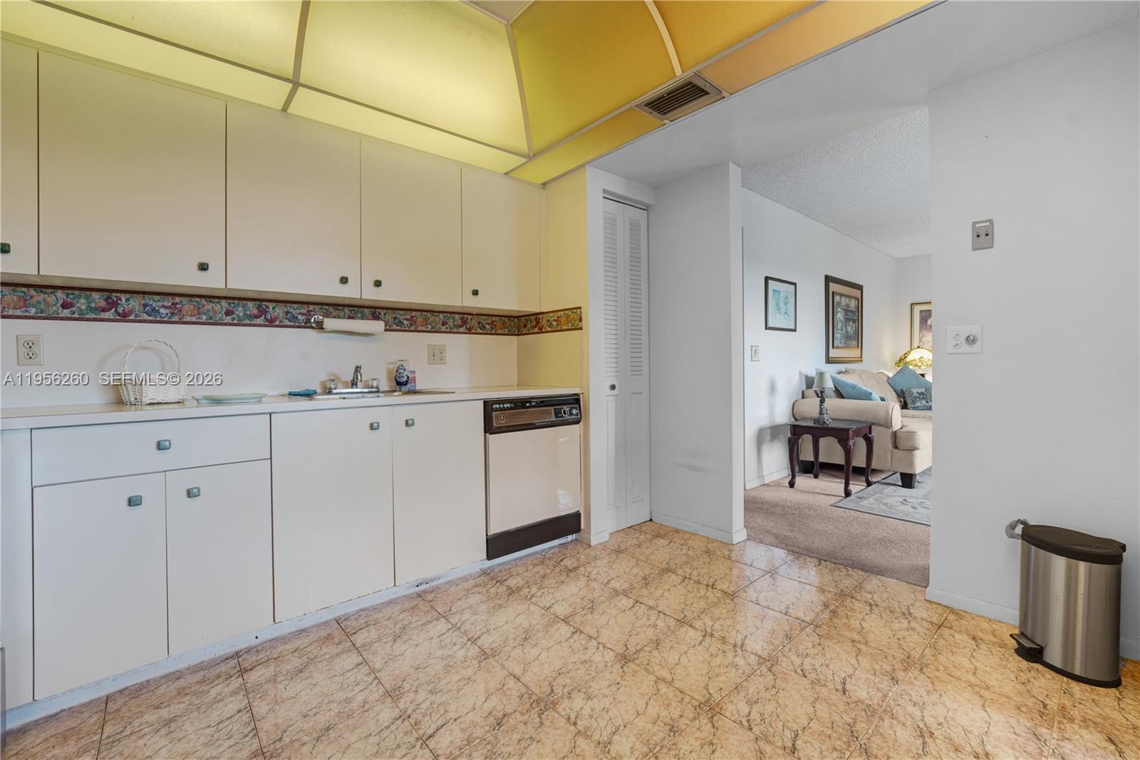 NEW HAMPTON AT CENTURY VI - Residential