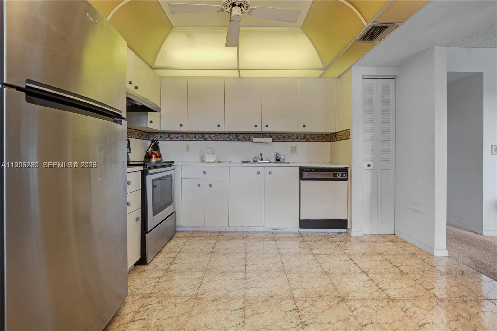 NEW HAMPTON AT CENTURY VI - Residential