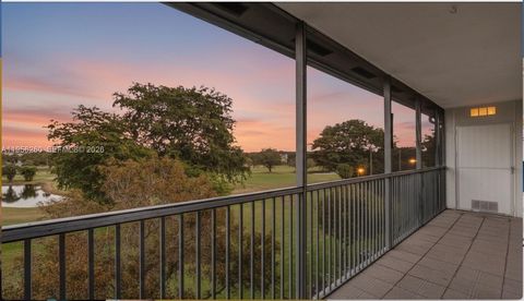 Photo of 551 SW 135th Ave #410B, Pembroke Pines, FL 33027 (MLS # A11956260)