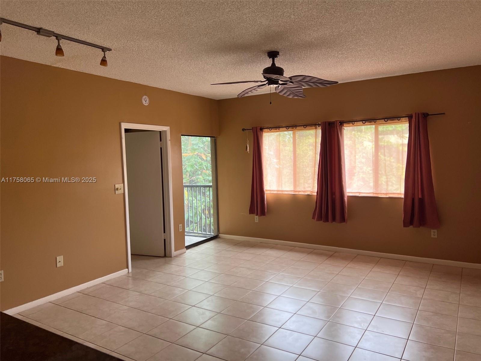 MARINA OAKS CONDO - Residential Lease