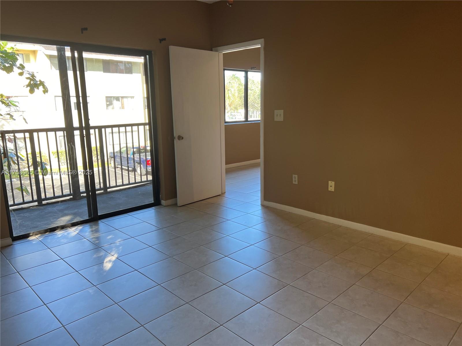 MARINA OAKS CONDO - Residential Lease