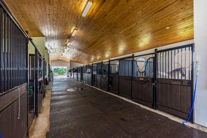 PALM BEACH POINT - Residential