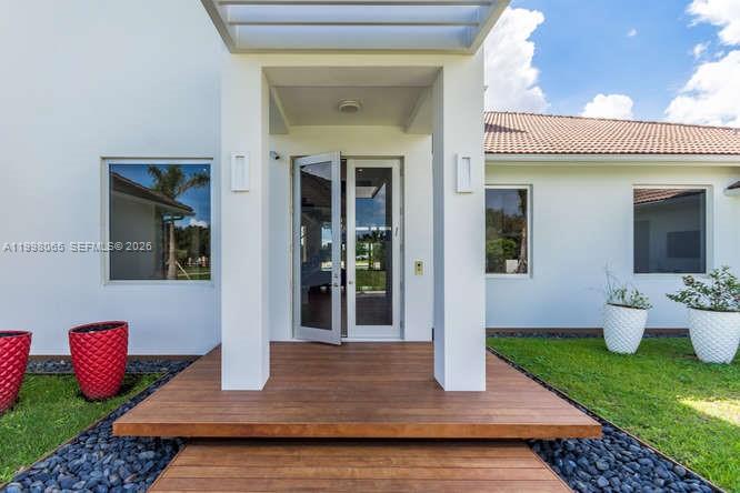 PALM BEACH POINT - Residential