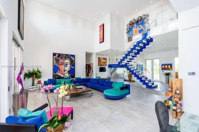 PALM BEACH POINT - Residential