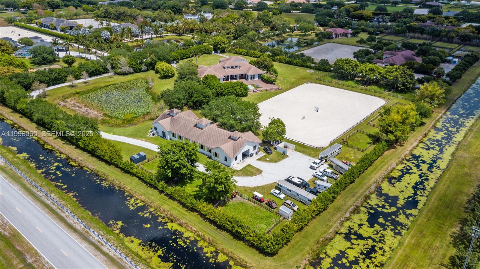 PALM BEACH POINT - Residential