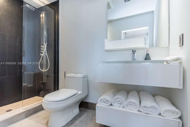 PALM BEACH POINT - Residential