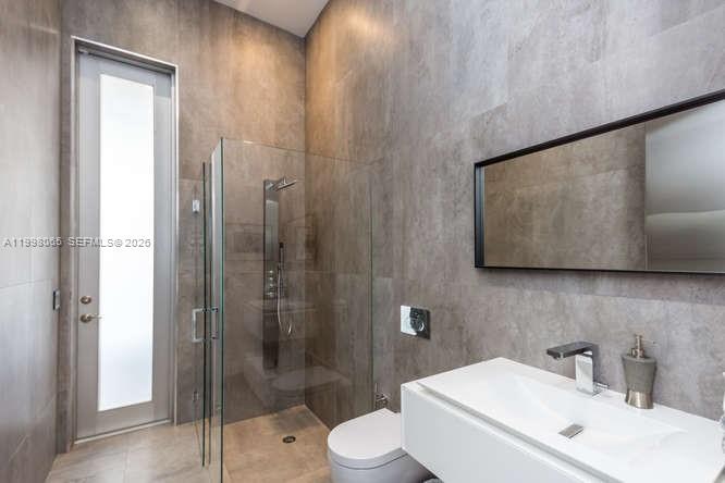 PALM BEACH POINT - Residential