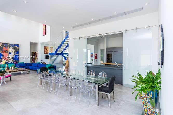 PALM BEACH POINT - Residential