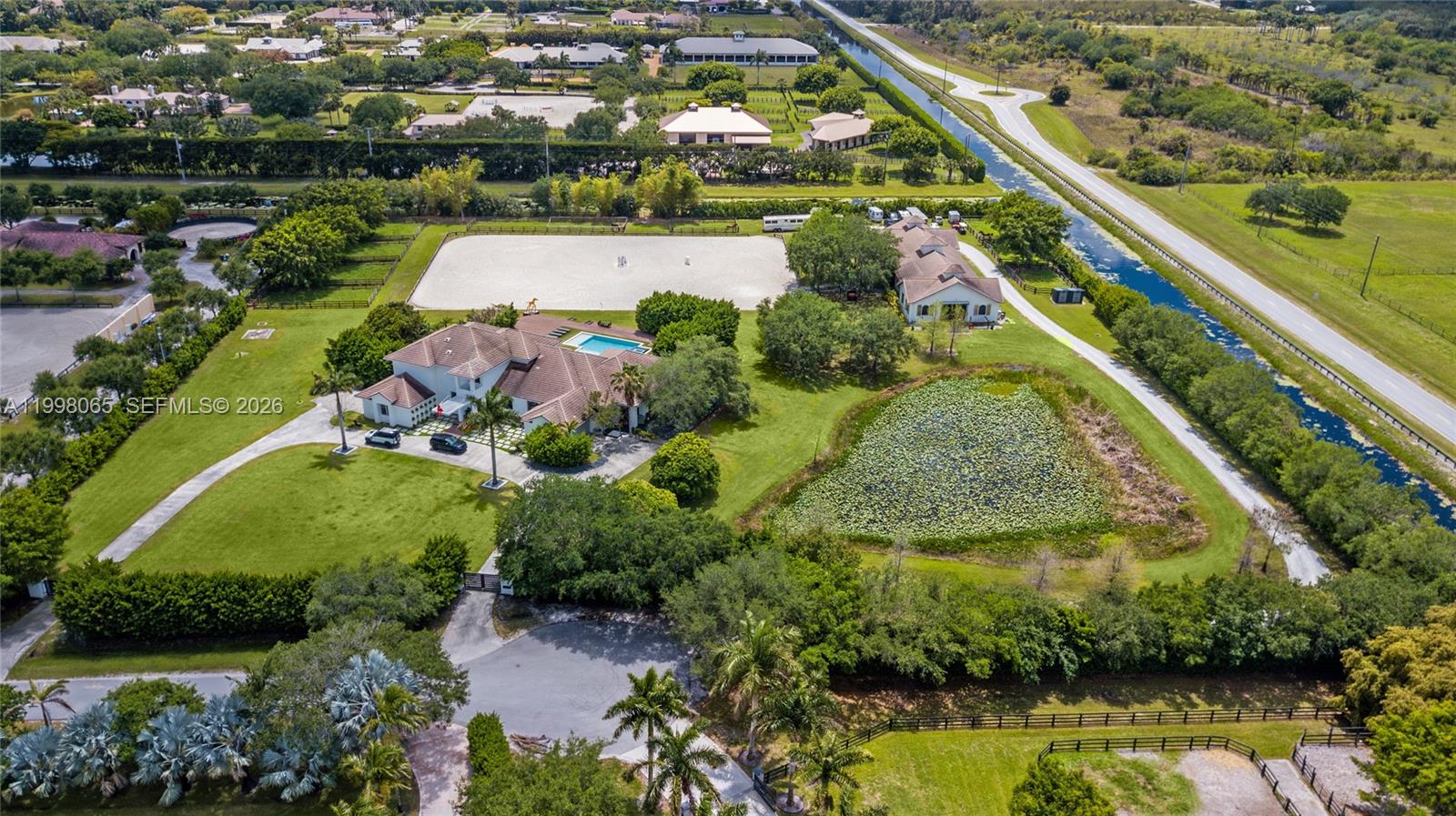 PALM BEACH POINT - Residential