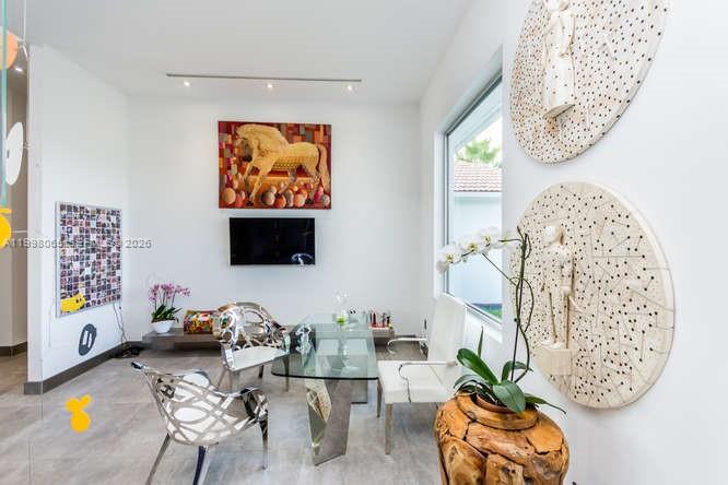 PALM BEACH POINT - Residential