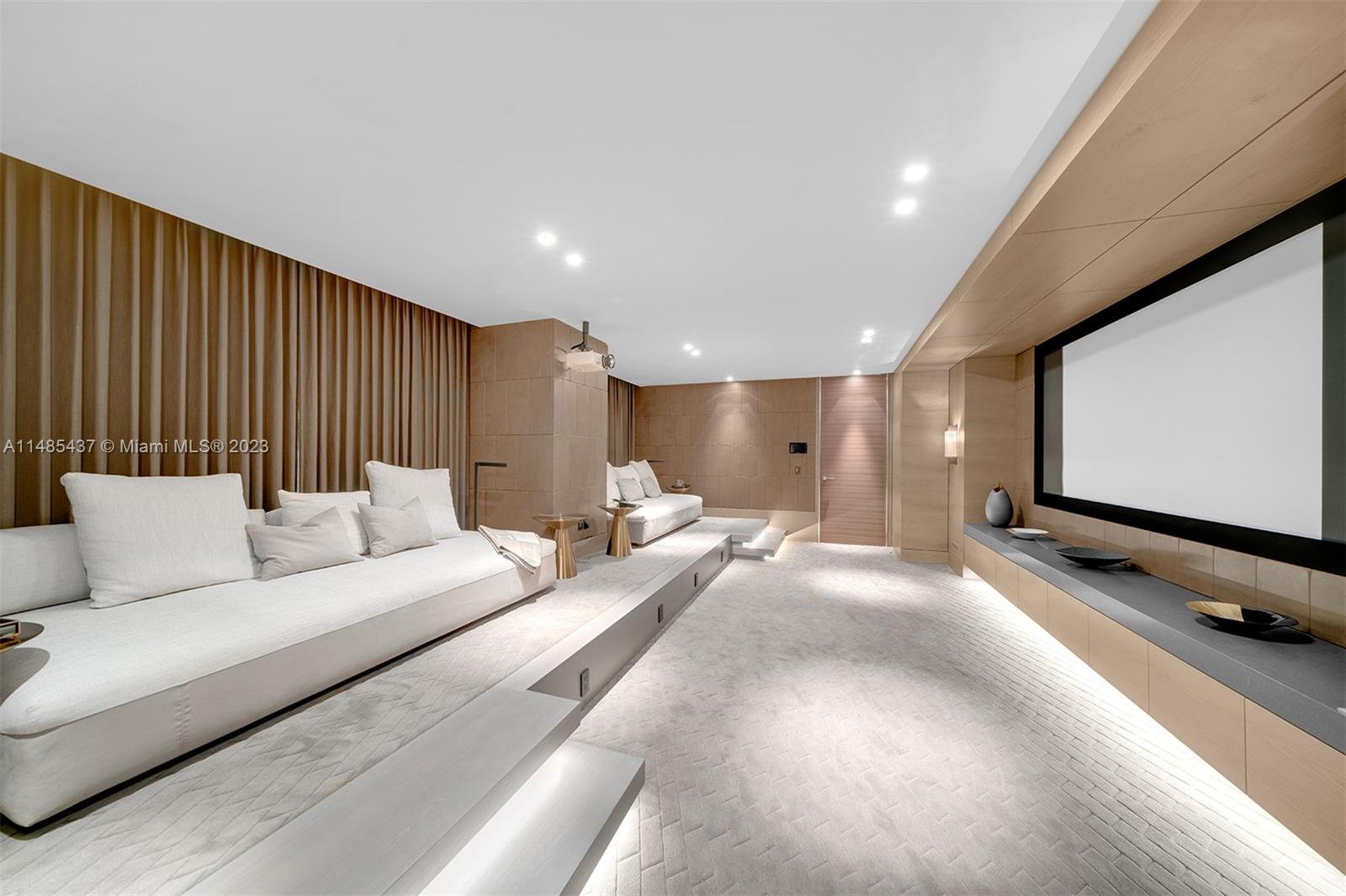 REGALIA CONDO - Residential